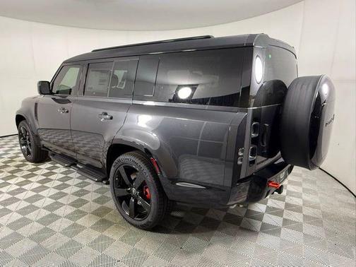 2025 Land Rover Defender X