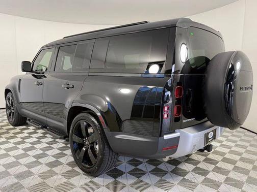 2025 Land Rover Defender S