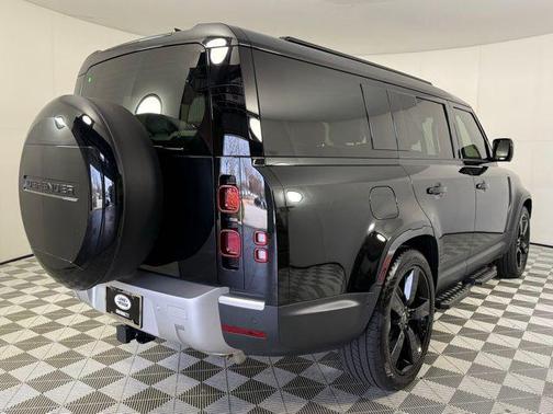 2025 Land Rover Defender S