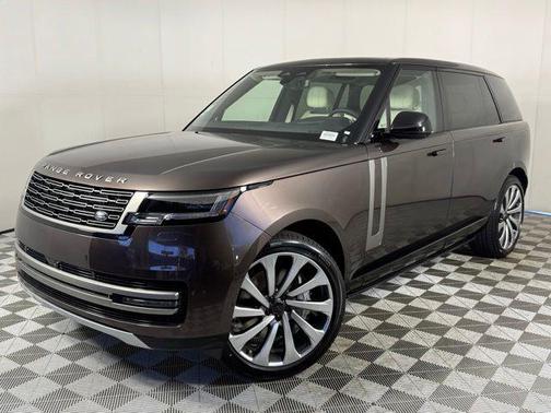 Tourmaline Brown SV Bespoke Ultra Metallic Gloss 2026 Land Rover Range Rover SE