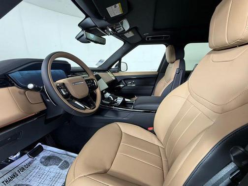2025 Land Rover Range Rover Sport SE