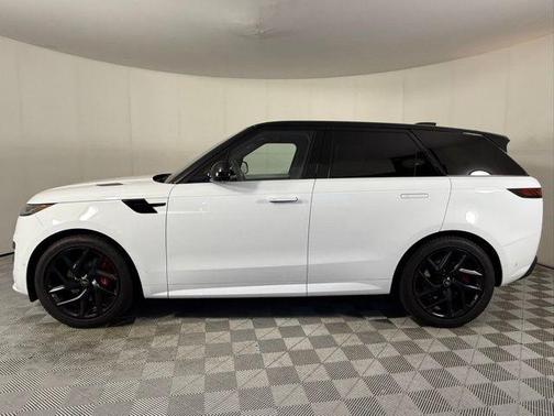 2024 Land Rover Range Rover Sport SE