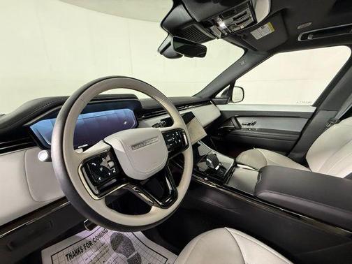 2024 Land Rover Range Rover Sport SE