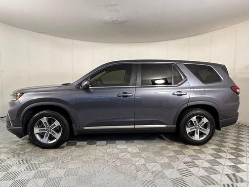 Gray 2023 Honda Pilot EX-L