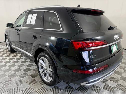 2023 Audi Q7 55 Premium Plus