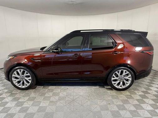 Sedona Red 2026 Land Rover Discovery Gemini Edition