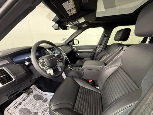 Carpathian Grey Prem Met 2025 Land Rover Discovery Dynamic SE