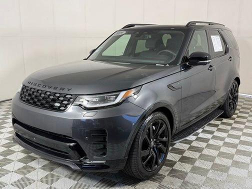 Carpathian Grey Prem Met 2025 Land Rover Discovery Dynamic SE