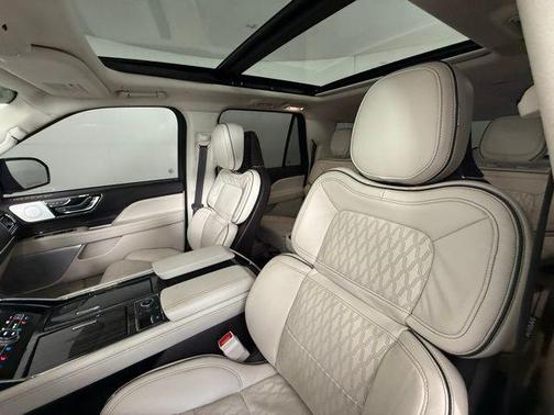 2024 Lincoln Navigator Black Label