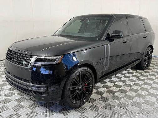 2025 Land Rover Range Rover SE