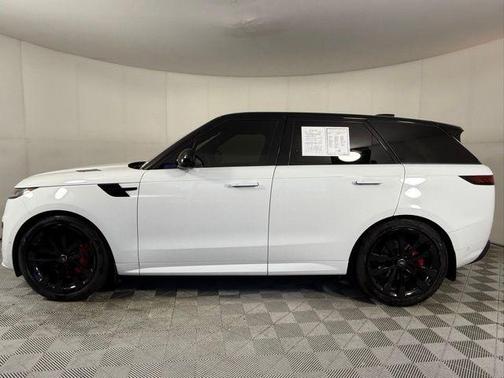 2023 Land Rover Range Rover Sport SE