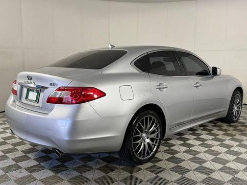 2011 INFINITI M37x Base