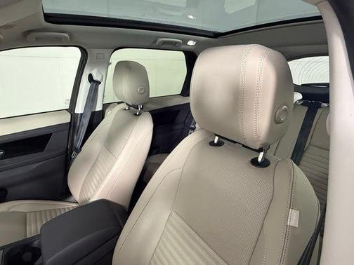 2025 Land Rover Discovery Sport S