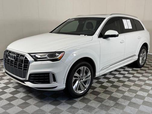 2021 Audi Q7 45 Premium Plus