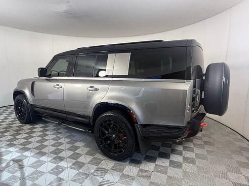 2025 Land Rover Defender X