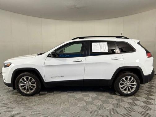 2022 Jeep Cherokee Latitude Lux