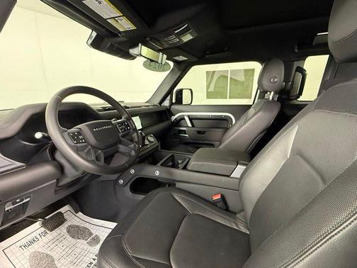 2024 Land Rover Defender X-Dynamic SE