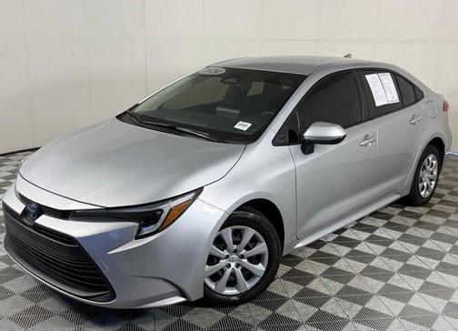 Classic Silver Metallic 2024 Toyota Corolla LE