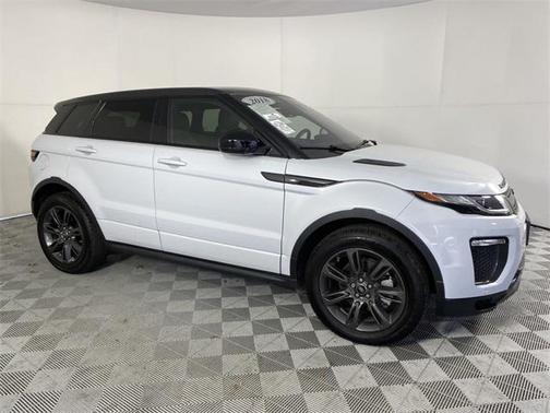 Yulong White Metallic 2018 Land Rover Range Rover Evoque SE Premium