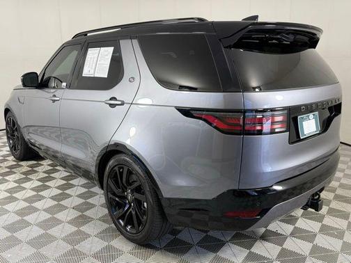 2024 Land Rover Discovery Dynamic SE