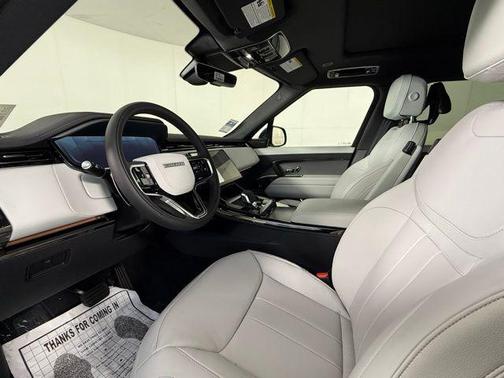 2025 Land Rover Range Rover Sport Sport