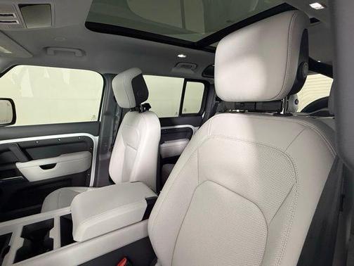 2025 Land Rover Defender S