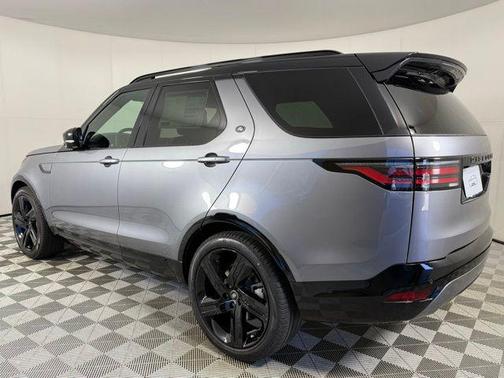 2026 Land Rover Discovery Dynamic SE