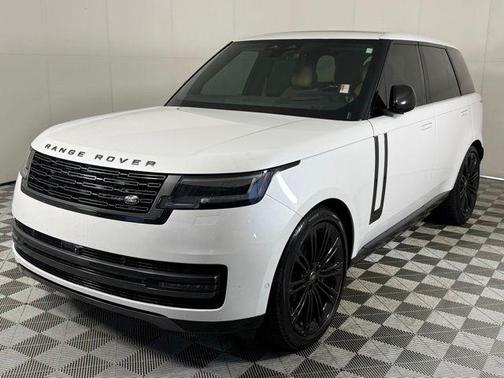 2024 Land Rover Range Rover SE