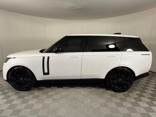 2024 Land Rover Range Rover SE