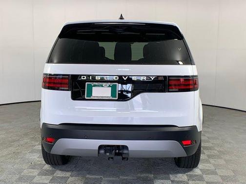 2024 Land Rover Discovery S