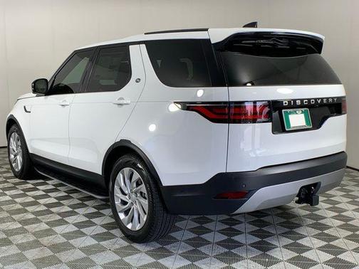 2024 Land Rover Discovery S