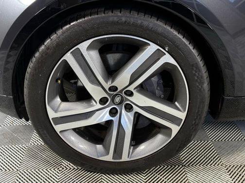 2022 Land Rover Discovery HSE R-Dynamic