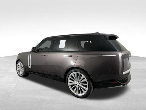 2023 Land Rover Range Rover First Edition