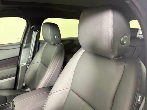 2026 Land Rover Range Rover Velar Dynamic SE