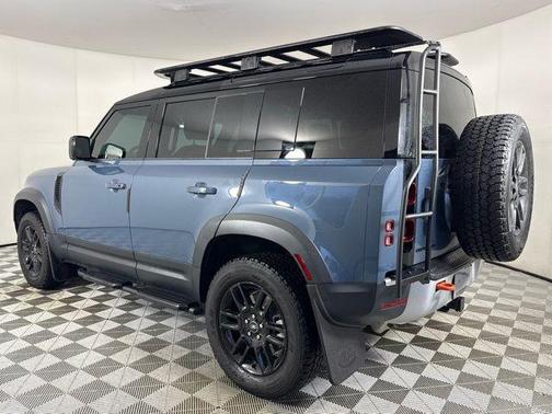 2025 Land Rover Defender S