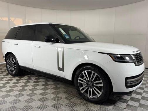 2025 Land Rover Range Rover SE