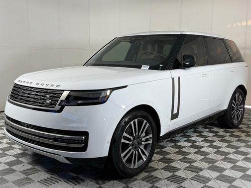 2025 Land Rover Range Rover SE