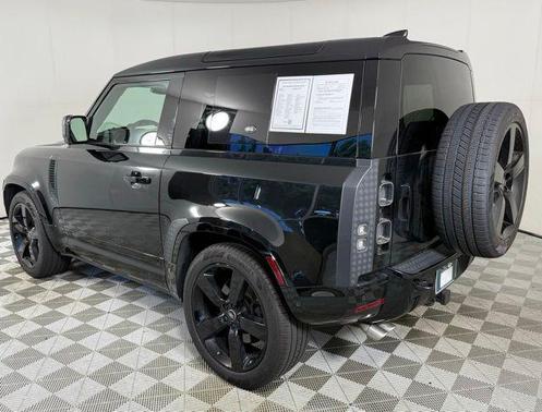 2024 Land Rover Defender V8