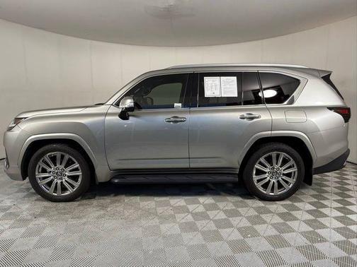2022 Lexus LX 600 Ultra Luxury