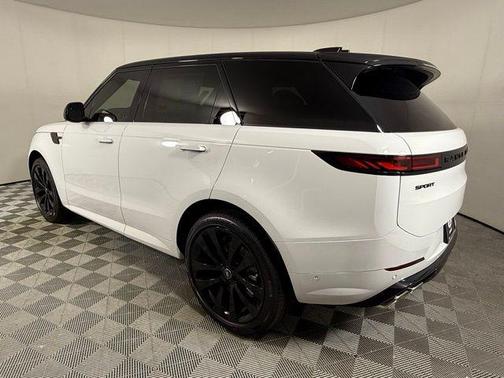 2025 Land Rover Range Rover Sport SE