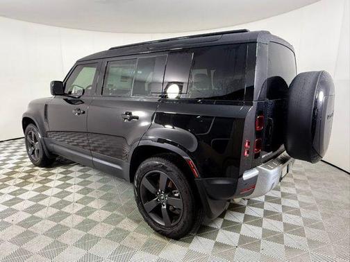 2025 Land Rover Defender S