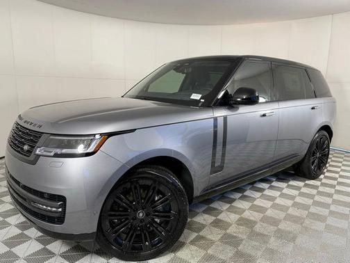 2025 Land Rover Range Rover SE