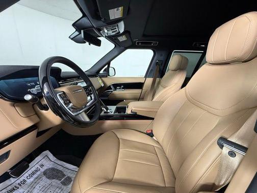 2025 Land Rover Range Rover SE