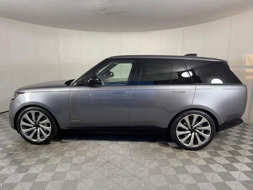 2026 Land Rover Range Rover SE