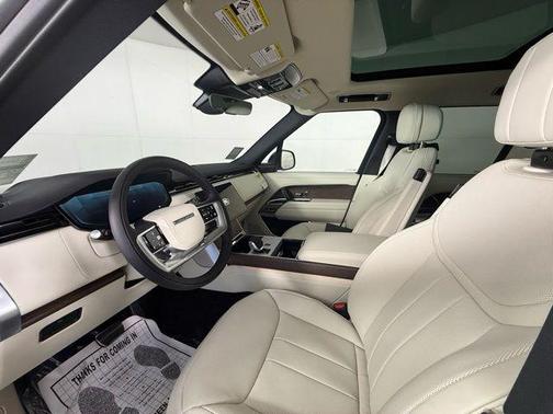 2026 Land Rover Range Rover SE