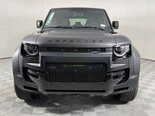 2026 Land Rover Defender V8