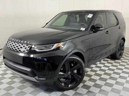 Santorini Black Metallic 2025 Land Rover Discovery S
