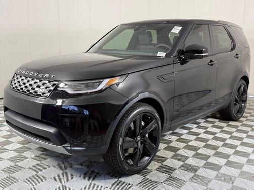 Santorini Black Metallic 2025 Land Rover Discovery S