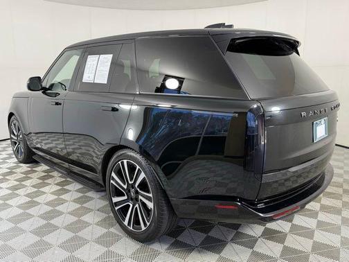 2023 Land Rover Range Rover SE