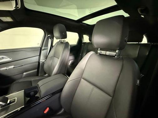 2025 Land Rover Range Rover Velar P250 SE R-Dynamic